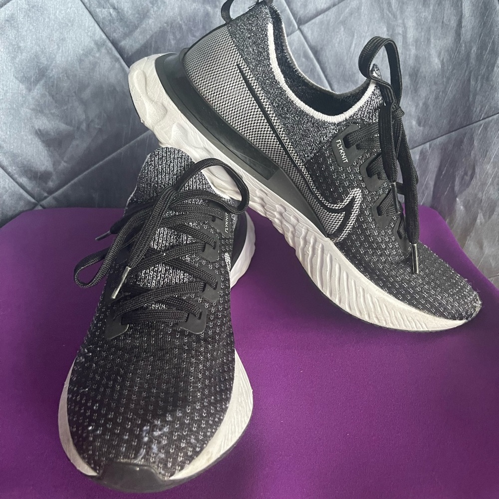 Gently used Nike athletic shoes.